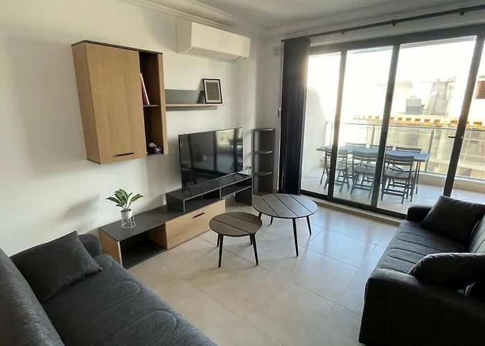 Blue Skies Family Apartment With Terrace